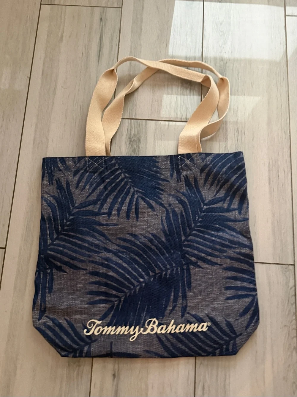 Tommy Bahama Blue Beach Leaves Palm Tote Bag Rolled Handles Beach Travel Clean